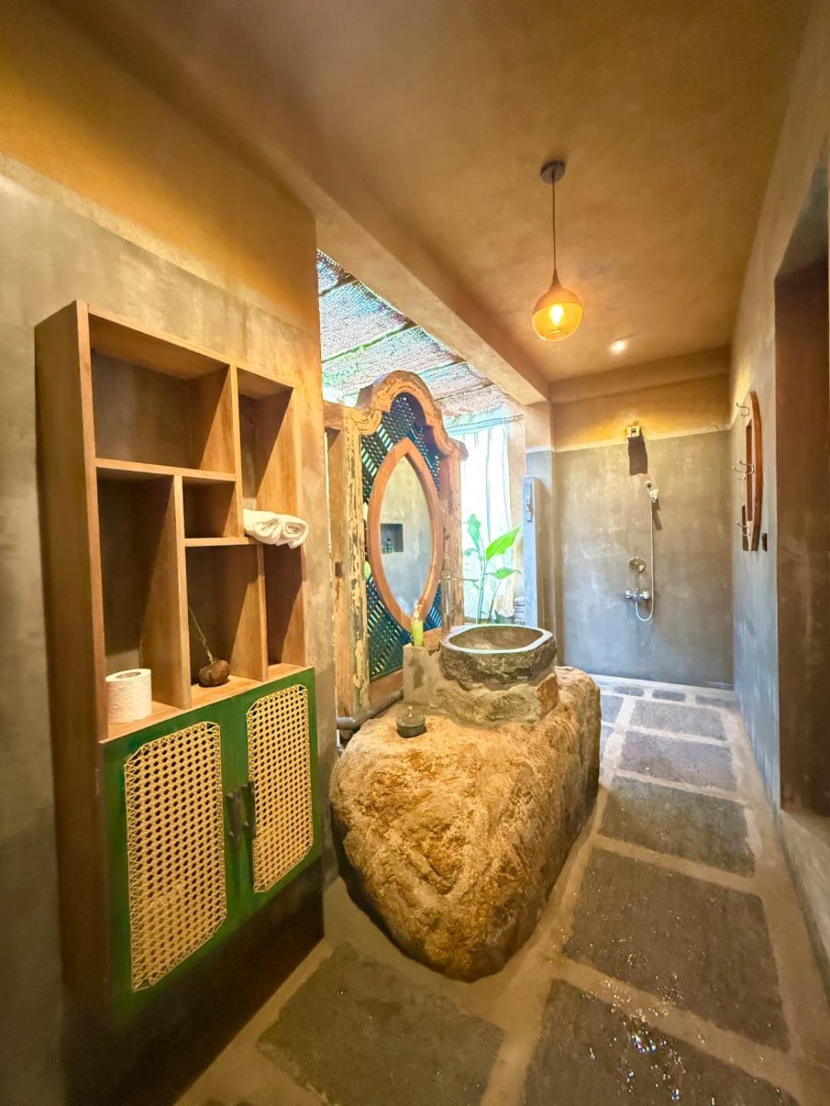 Villa Ovita Talpe Buitenkant foto